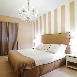 https://petite-suite.italymilanhotels.net